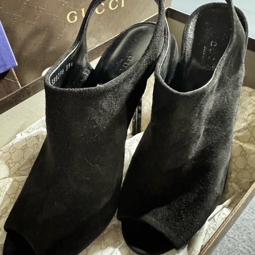 Gucci Black Heels Luxurious Velvet Block